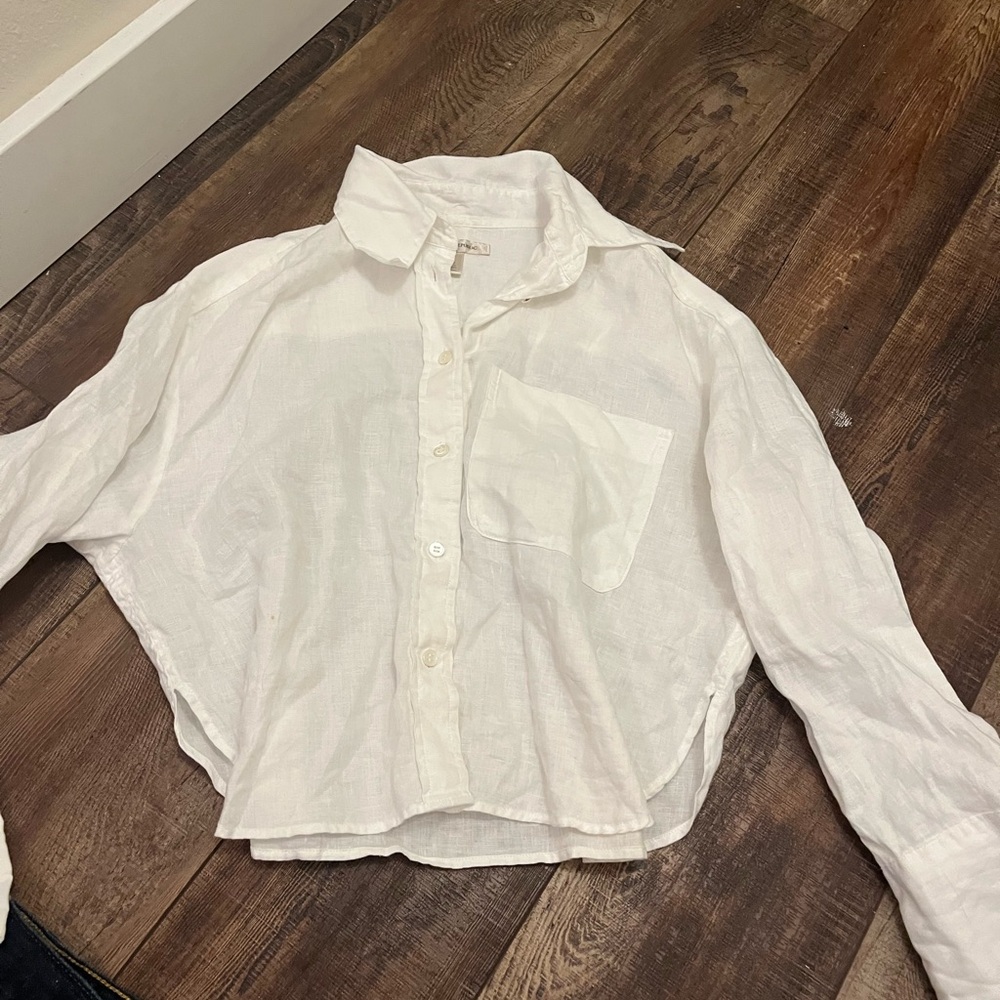 Women’s linen cropped blouse